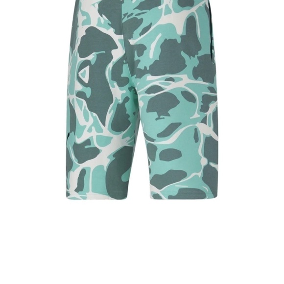 PUMA Men's Splash Regular-Fit Abstract-Print 10" Fleece Shorts, short - Picture 9 of 12